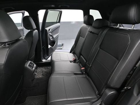 Used 2019 Volkswagen Tiguan SEL Premium R-Line FWD image 36