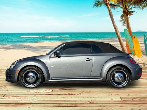 Used 2013 Volkswagen Beetle 2.5 image 2