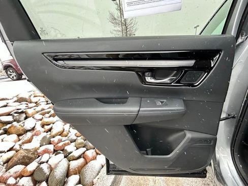 Used 2025 Honda CR-V EX-L image 22