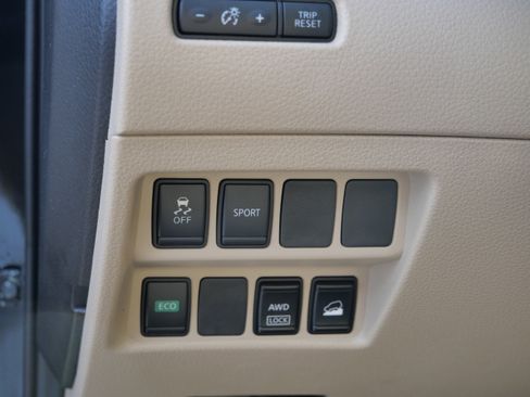 Used 2015 Nissan Rogue S image 21