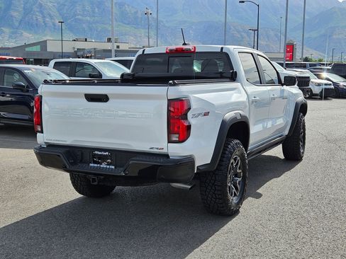 Used 2026 Chevrolet Colorado ZR2 w/ Technology Package AWD/4WD image 3