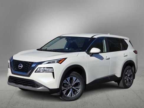 Used 2023 Nissan Rogue SV image 1