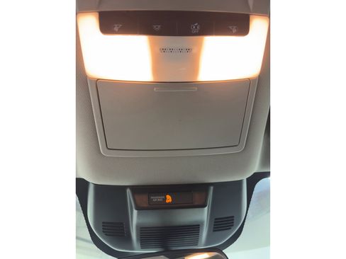 Used 2024 Nissan Rogue SV image 30