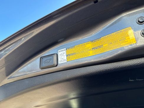 Used 2013 Toyota RAV4 Limited image 7