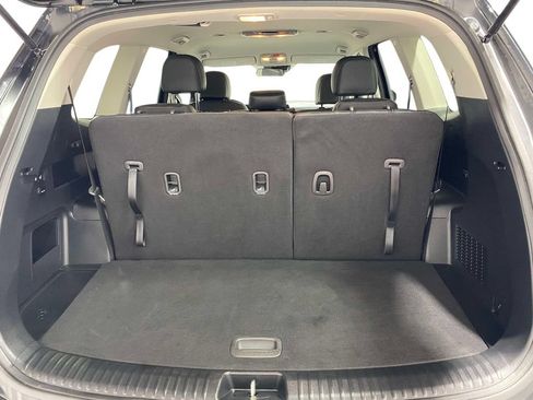 Used 2024 Kia Telluride LX AWD/4WD image 11