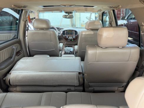 Used 2002 Toyota Sequoia Limited AWD/4WD image 93