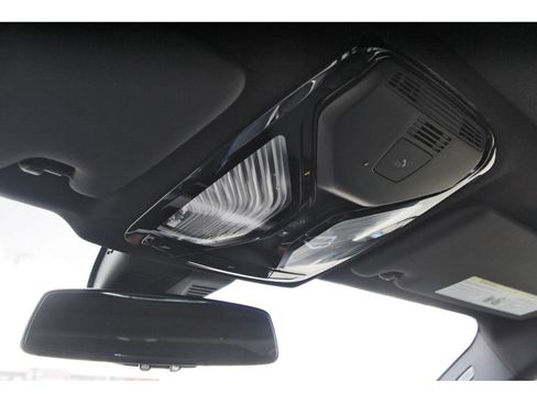Used 2026 BMW 330i xDrive Sedan AWD/4WD image 24