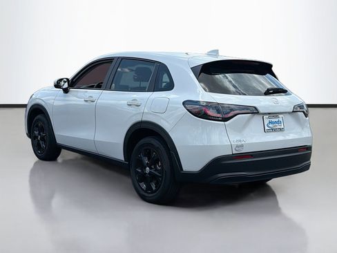 Used 2025 Honda HR-V LX image 7