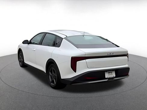 Used 2025 Kia K4 FWD image 16