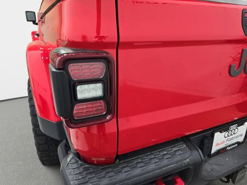 Used 2023 Jeep Gladiator Rubicon w/ LED Lighting Group AWD/4WD image 37