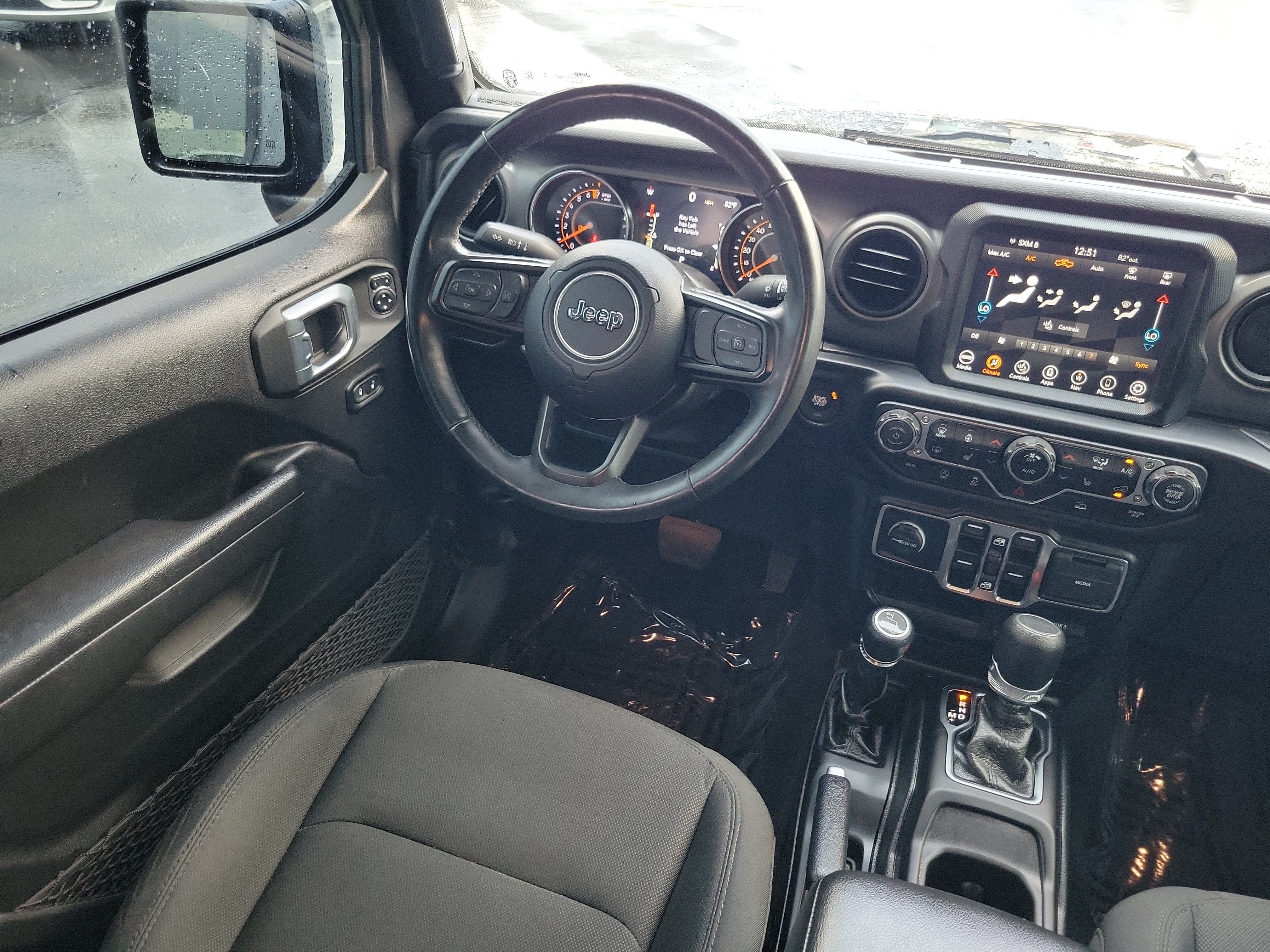 Used 2022 Jeep Gladiator Mojave AWD/4WD image 13
