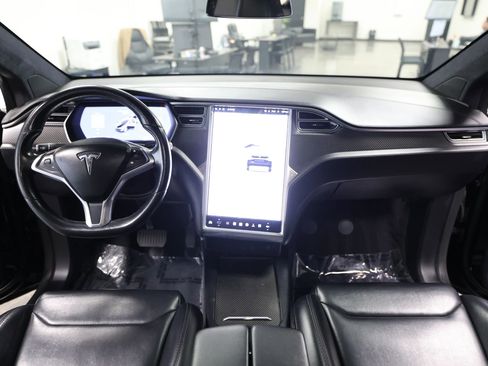 Used 2018 Tesla Model X 75D image 20