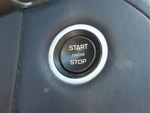 Used 2019 Land Rover Range Rover Velar R-Dynamic HSE image 27