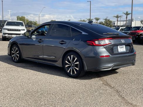 Used 2023 Honda Civic EX-L image 4