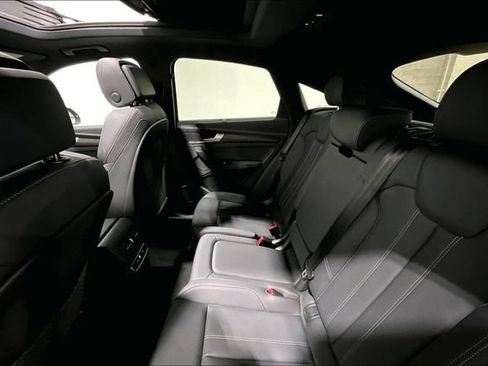 Used 2025 Audi Q5 2.0T Premium Plus w/ Premium Plus Package AWD/4WD image 20