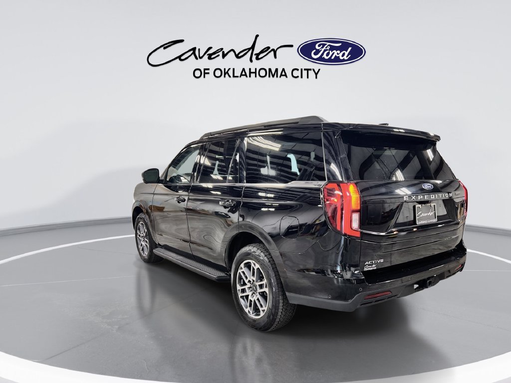 Used 2025 Ford Expedition Active AWD/4WD image 6
