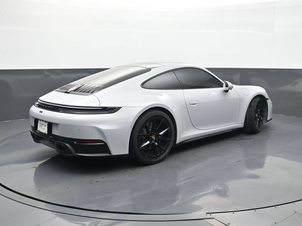 Certified 2025 Porsche 911 Carrera RWD image 18
