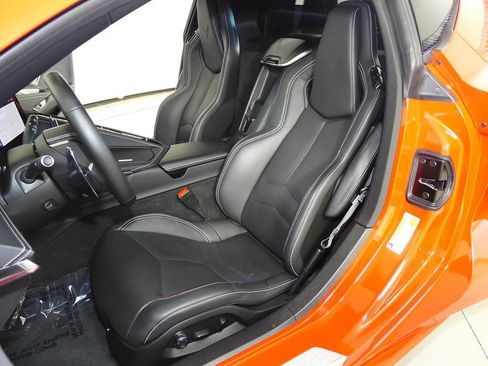Used 2025 Chevrolet Corvette Stingray Preferred Cpe w/ 2LT RWD image 20