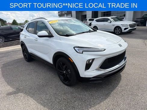 Used 2024 Buick Encore GX Sport Touring FWD image 3
