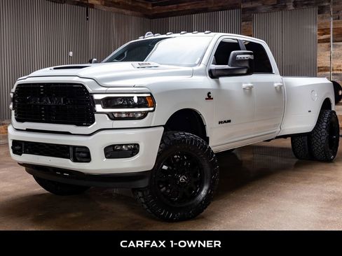 Used 2024 RAM 3500 Laramie w/ Night Edition AWD/4WD image 5