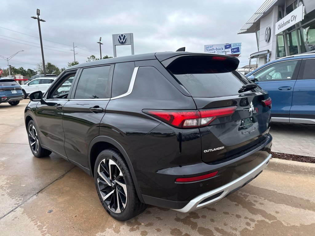 Used 2024 Mitsubishi Outlander SE FWD image 6