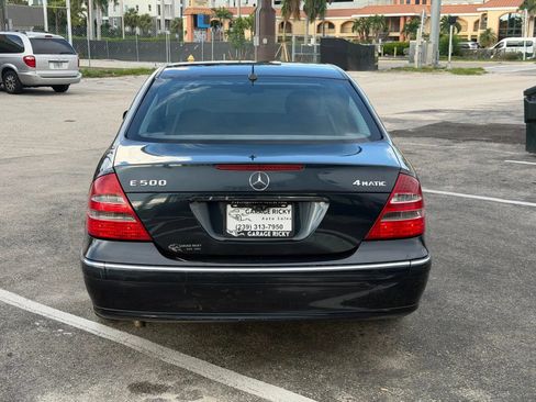 Used 2005 Mercedes-Benz E 500 4MATIC Sedan image 6