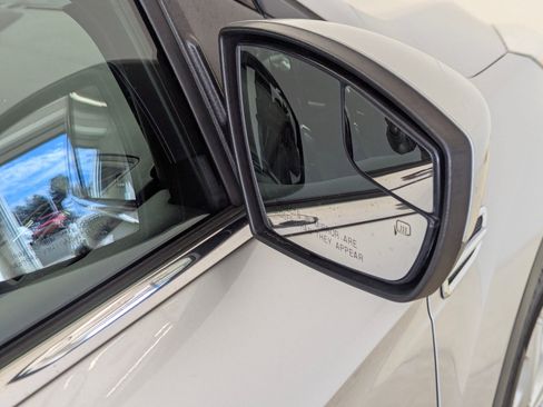 Used 2015 Ford Escape SE w/ Equipment Group 201A image 22