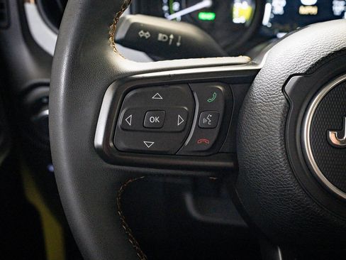 Used 2024 Jeep Wrangler Unlimited w/ LED Headlamp & Fog Lamp Group image 24