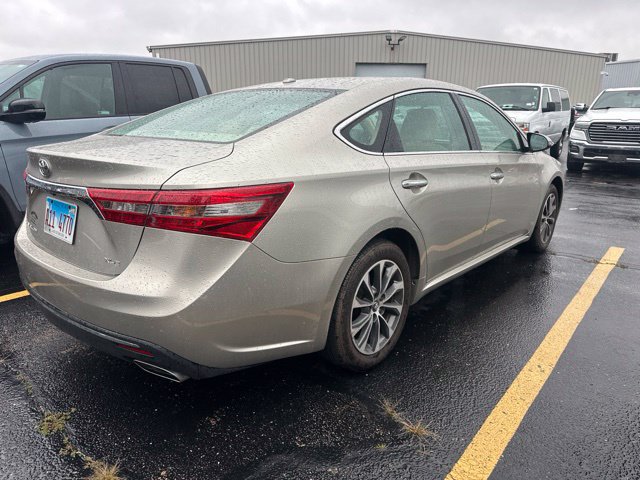Used 2016 Toyota Avalon XLE FWD image 9