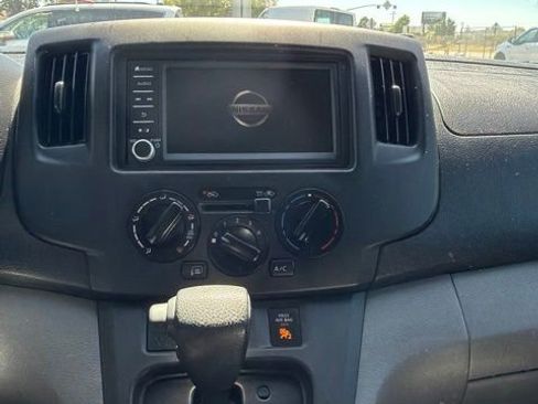 Used 2020 Nissan NV200 SV FWD image 12
