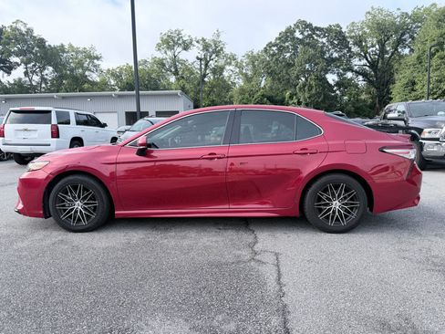 Used 2019 Toyota Camry XSE FWD image 5