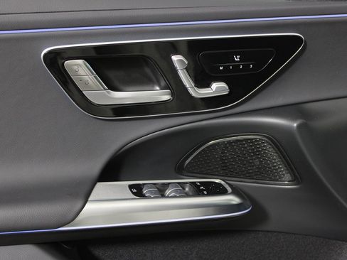 Certified 2025 Mercedes-Benz E 350 4MATIC Sedan image 11