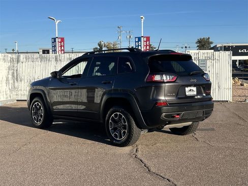 Used 2021 Jeep Cherokee Trailhawk image 4