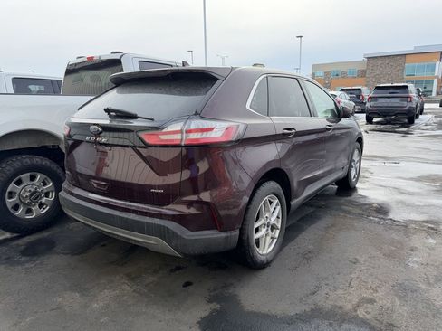 Used 2022 Ford Edge SEL w/ Convenience Package image 2