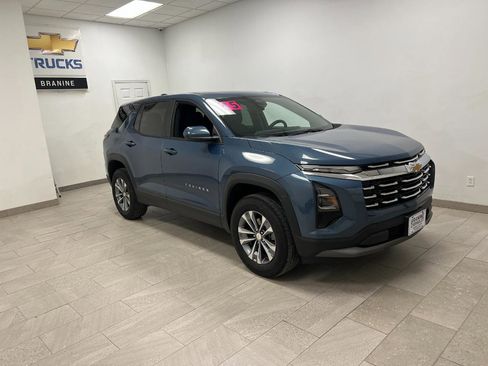 Used 2025 Chevrolet Equinox LT image 10