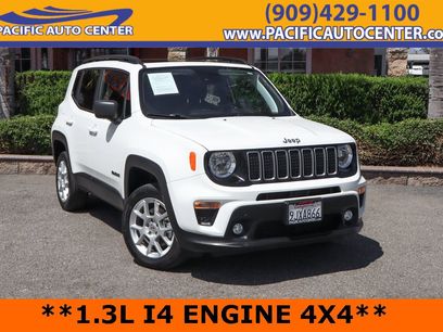 Used 2023 Jeep Renegade Latitude w/ Sun & Fun Group