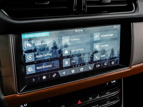Used 2018 Jaguar XF Portfolio RWD image 40