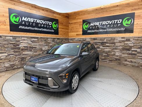 Used 2024 Hyundai Kona SE AWD/4WD image 5