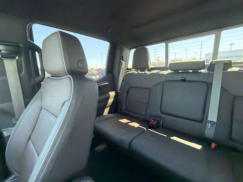 Used 2023 GMC Sierra 1500 Denali w/ Technology Package image 12