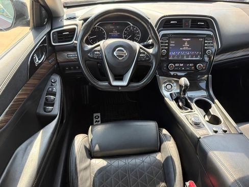 Used 2017 Nissan Maxima Platinum FWD image 22