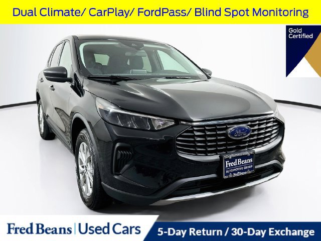Certified 2025 Ford Escape Active AWD/4WD image 1