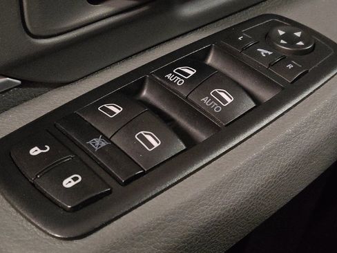 Used 2016 RAM 1500 Big Horn image 27