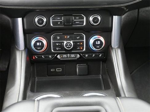 Used 2023 GMC Yukon XL SLT w/ Max Trailering Package image 25