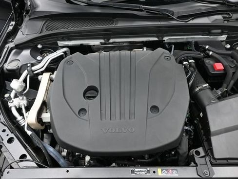 Used 2024 Volvo S60 B5 Plus w/ Climate Package FWD image 35