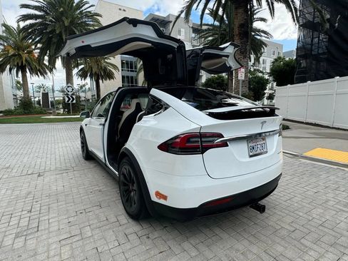 Used 2019 Tesla Model X Long Range AWD/4WD image 5