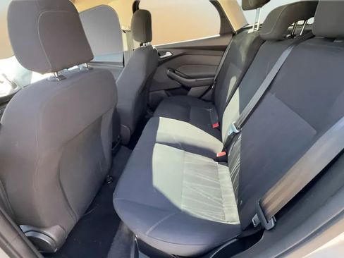 Used 2018 Ford Focus SE image 17