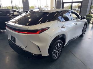 Used 2024 Lexus RZ 300e Premium w/ Accessory Package (Z1) video 2