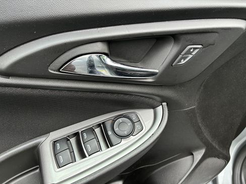 Used 2024 Chevrolet Malibu LT FWD image 24