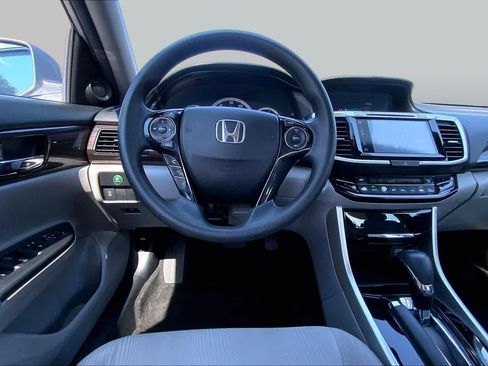 Used 2016 Honda Accord EX image 6