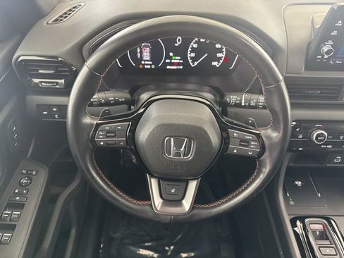 Used 2025 Honda Pilot TrailSport image 30